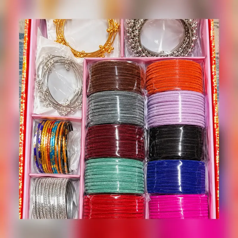 Glass Beautifull Deal Box 26 24 Glass Bangles - Set 12